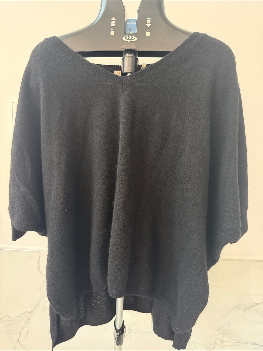 Minnie Rose 100% Cashmere Poncho Sweater XS/S